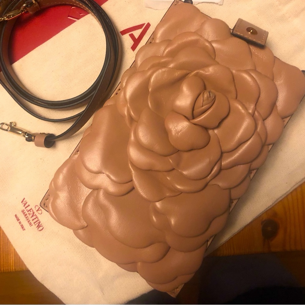 Rose Edition Atelier bag Crossbody